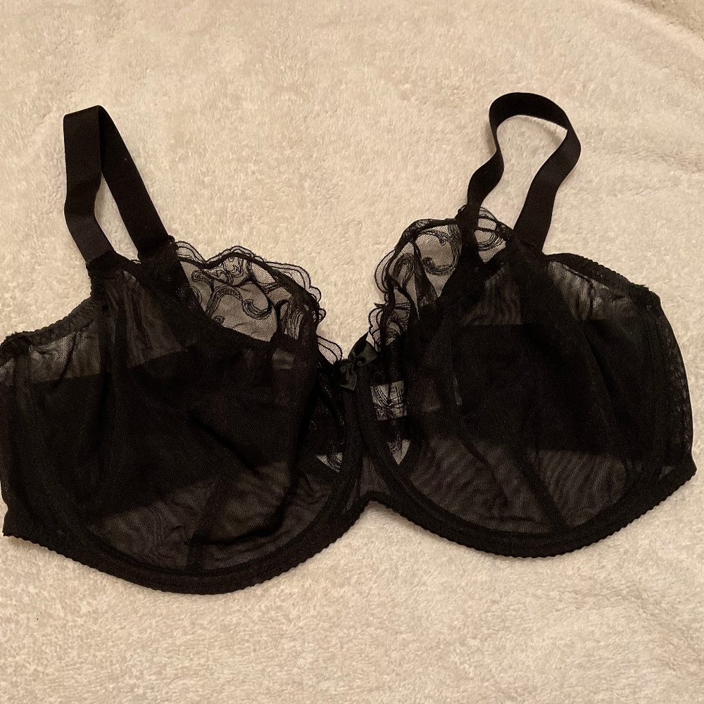 Elegant Black Lace Bra